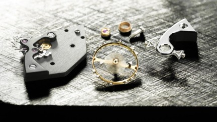 The well-oiled mechanism of a contemporary Manufacture - MCT