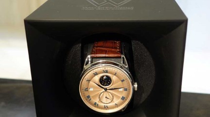 A new competition every day - Win a SwissKubiK StartBox watchwinder