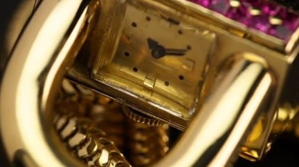 Video. Cadenas watch - Van Cleef & Arpels