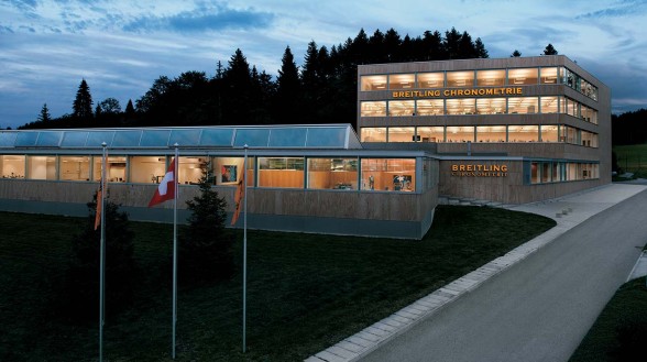 Manufacturing the #legendaryfuture - Breitling