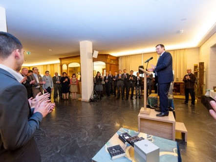 La transmission de valeurs d’une Maison pluriséculaire - Patek Philippe