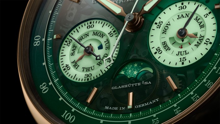 Datograph Perpetual Tourbillon Honeygold Lumen © A. Lange & Söhne