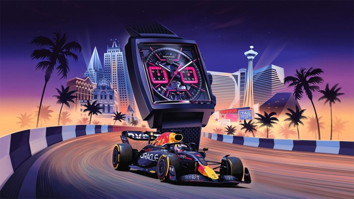 Monaco Chronograph in pink © TAG Heuer