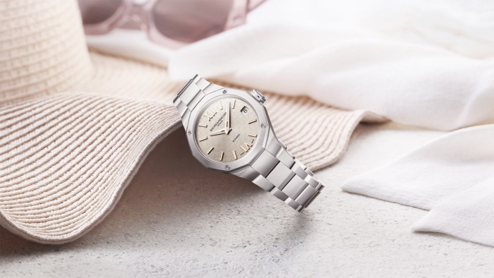 La RIVIERA M0A10810 en argent chaud ©Baume & Mercier