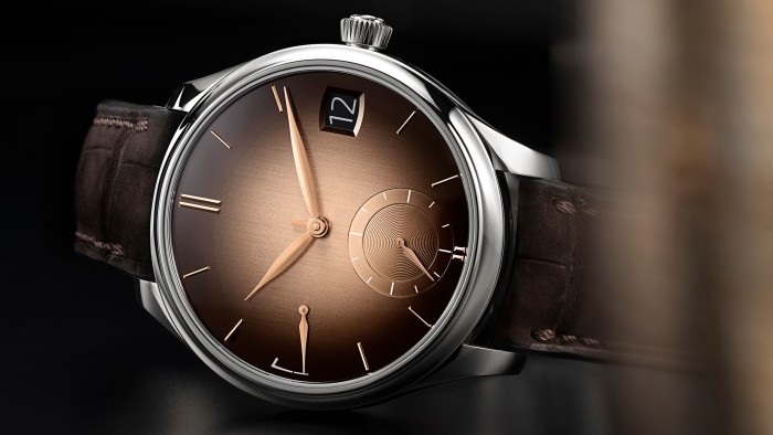 Endeavour Perpetual Calendar Smoked Salmon © H. Moser & Cie.