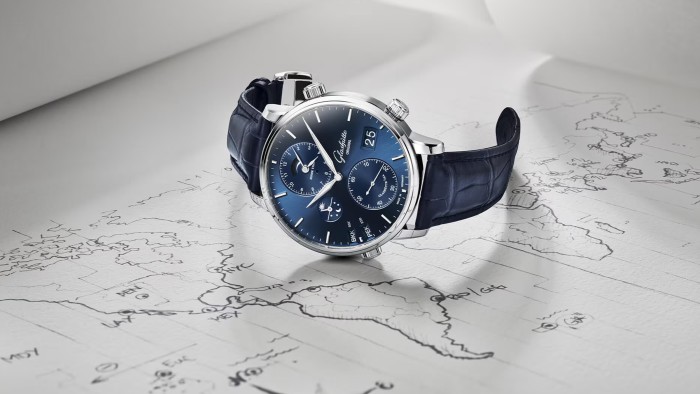 Glashütte Original’s Senator Cosmopolite © Glashütte Original