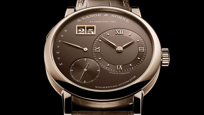 Lange 1 Daymatic Honeygold © A. Lange & Söhne