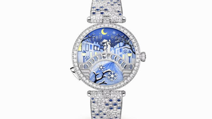 Lady Arpels Pont des Amoureux Hiver © Van Cleef & Arpels