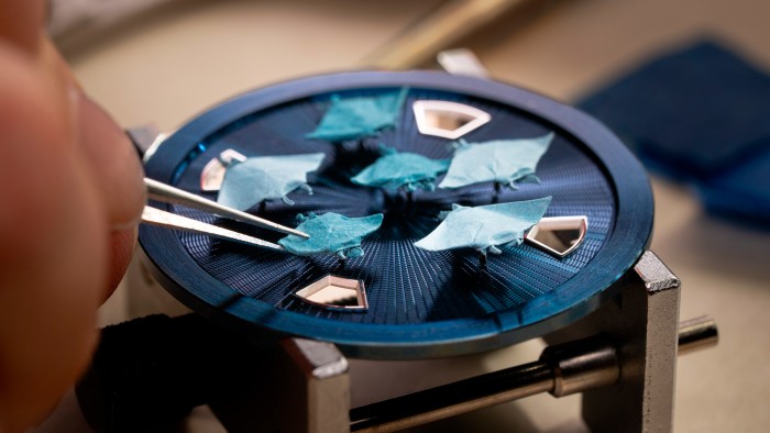 Métiers d’Art Tribute to the Animal Kingdom – Oraygami © Vacheron Constantin 