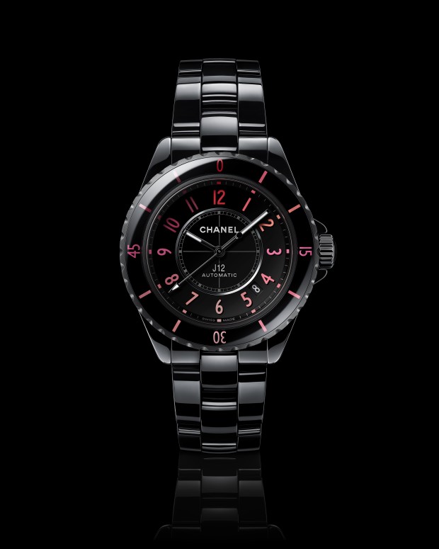 La J12 Blush © Chanel