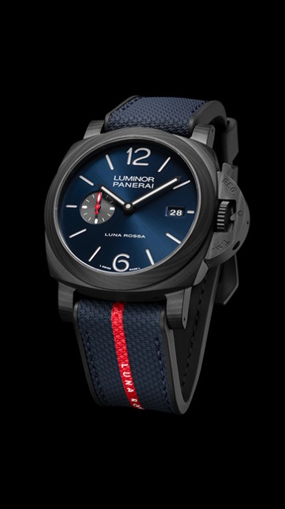Luminor Luna Rossa  Carbotech™ © Panerai