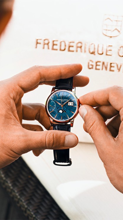 Frederique Constant Classic Power Reserve Big Date Manufacture © Frederique Constant 