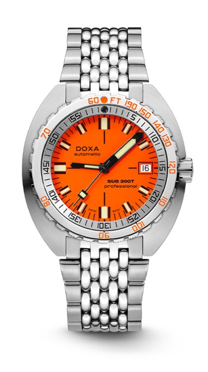 1.	SUB 300T in steel, 42.5mm diameter, automatic movement, date in an aperture, steel bracelet. CHF 1,890 © Doxa