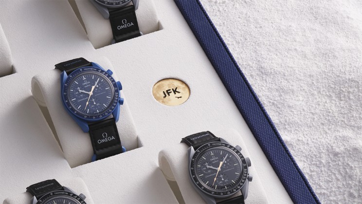 Sotheby's x Omega MoonSwatch Moonshine Case @ Sotheby's