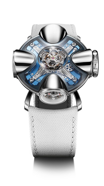 HM 11 Architecte en titane, 42 mm de diamètre, mouvement à remontage manuel avec échappement à tourbillon et indicateurs de la réserve de marche et de la température ambiante, bracelet en caoutchouc. © MB&F