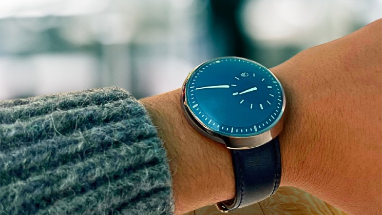 Allissa Pataki wearing the Ressence Type 8C © Allissa Pataki / WorldTempus