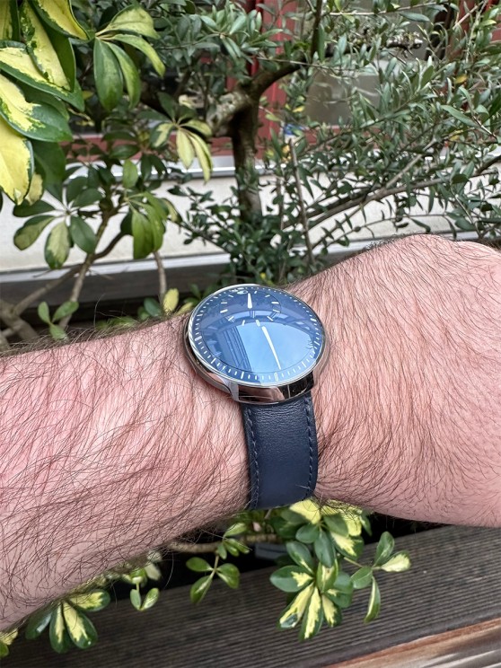 Mathieu Rotzer wearing the Ressence Type 8C © Mathieu Rotzer / WorldTempus