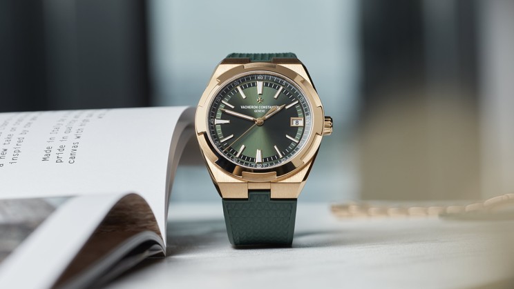 Overseas self-winding © Vacheron Constantin