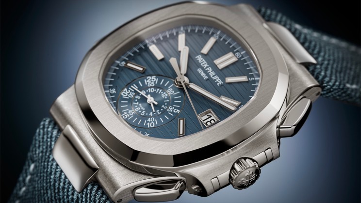 Nautilus Flyback Chronograph Reference 5980/60G-001 © Patek Philippe