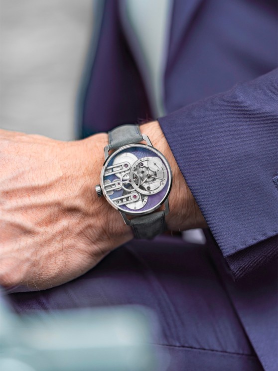 Gravity Equal Force Ultimate Sapphire Purple © Armin Strom