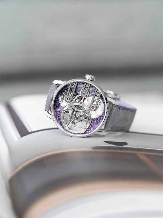 Gravity Equal Force Ultimate Sapphire Purple © Armin Strom