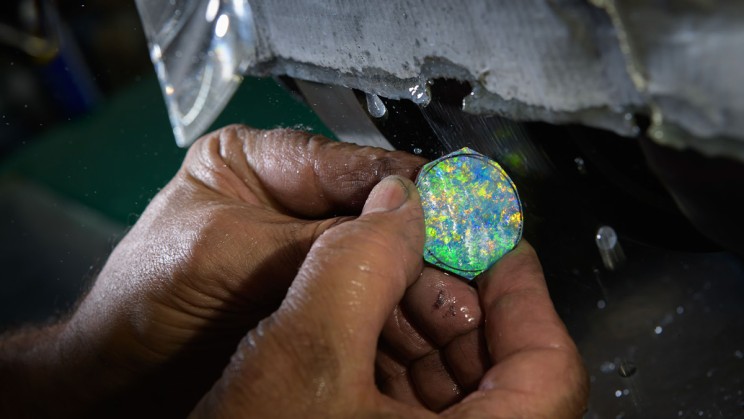 Tourbillon Skelet Sapphire Opal © Jaquet Droz