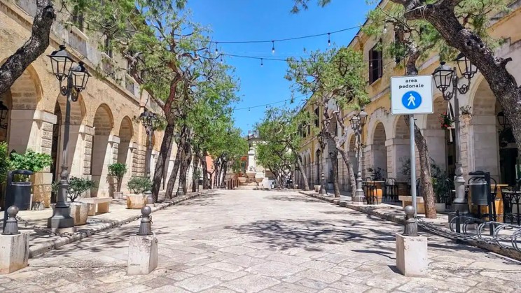 Fasano town centre © iStock