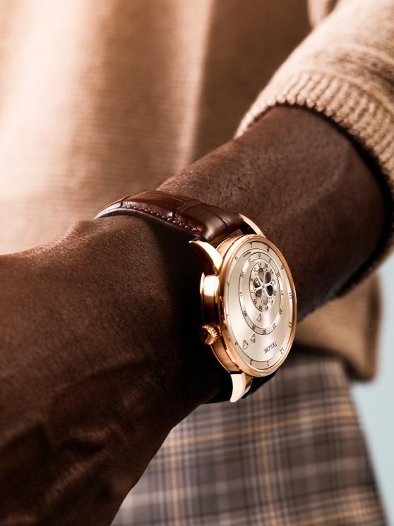 Trilobe's Les Matinaux in rose gold with sunray silver dial © Trilobe