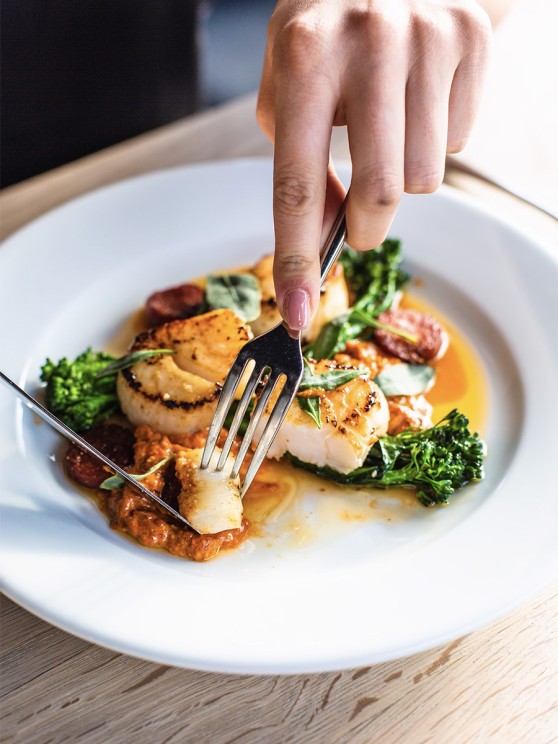 Pan-seared scallops © IMattSmart/Unsplash