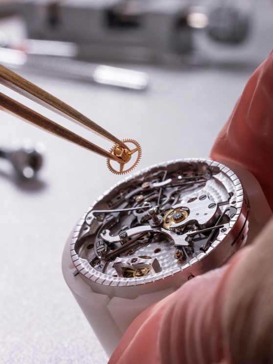 L’Armoriale Répétition Mystérieuse movement © Parmigiani Fleurier