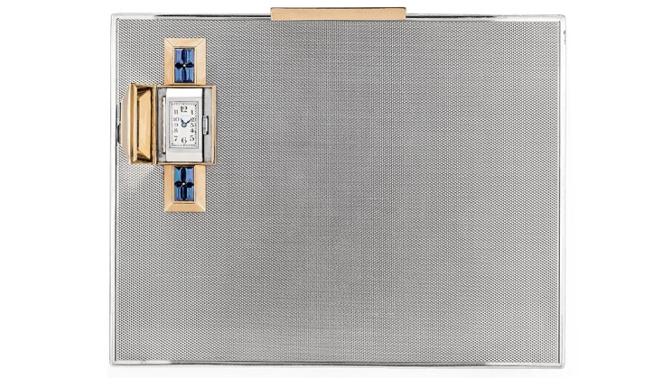 Minaudiere and its secret watch, 1934, yellow gold, styptor, diamonds © Van Cleef & Arpels Collection