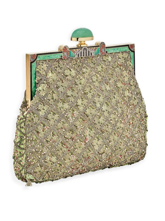Evening bag, 1926, Platinum, yellow gold, chrysoprase, enamel, velvet, diamonds © Van Cleef & Arpels Collection 