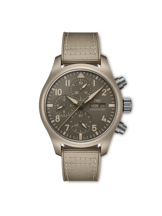Chronographe Top Gun Mojave Desert en céramique beige, 41 mm de diamètre, mouvement automatique avec jour et date par guichets, bracelet en caoutchouc à insert textile © IWC Schaffhausen 