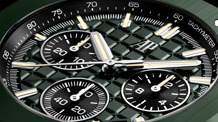 The new Royal Oak Offshore Selfwinding Chronograph references in ceramic are adorned with the Manufacture’s trademark satin-brushed and polished hand-finishing for a constant play of light that underlines the collection’s multifaceted architecture © Courtesy of Audemars Piguet