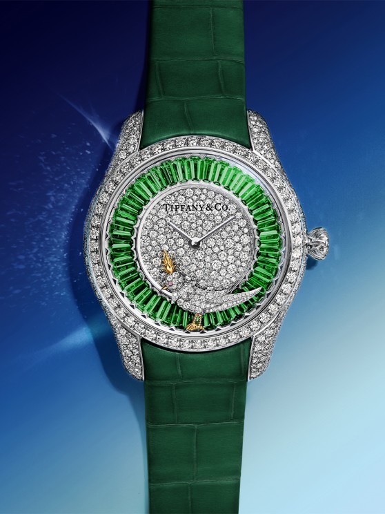 Montre Bird on a Rock pavée de diamants avec un anneau en tsavorites sur le cadran © Tiffany & Co.