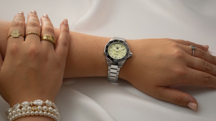 Aquaracer Professional 300 Date en vert © Worldtempus