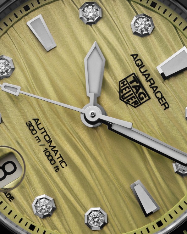 Aquaracer Professional 300 Date en vert © TAG Heuer
