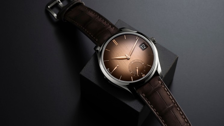 The Endeavour Perpetual Calendar Smoked Salmon © H. Moser & Cie.