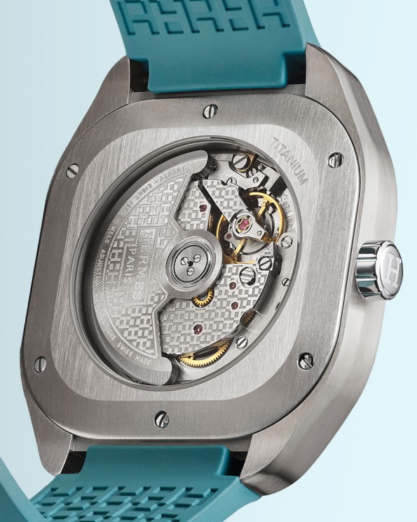 Le dos de la nouvelle Hermès H08 en turquoise © Hermès