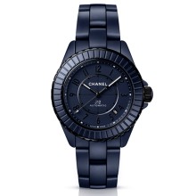 J12 Bleu caliber 12.1 38 mm © Chanel