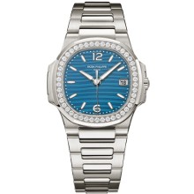 7010G Nautilus Date, Central Seconds © Patek Philippe