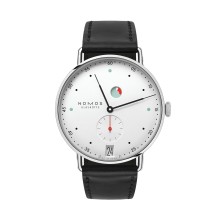 NOMOS Metro Date power reserve