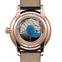 Petite Heure Minute Relief Carps