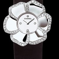 Or blanc 18 carats / Pétales sertis diam