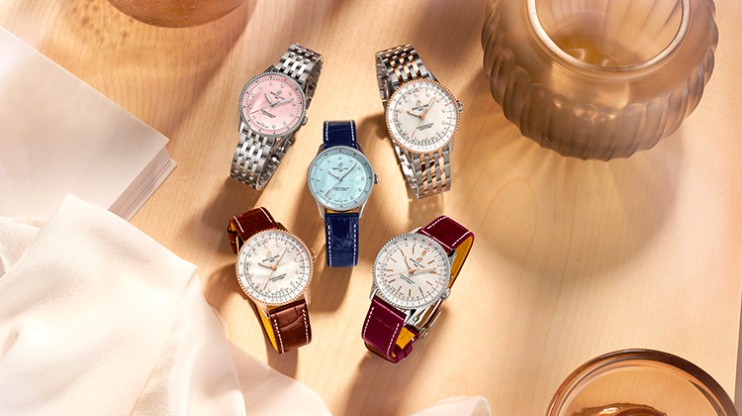 Navitimer collection © Breitling