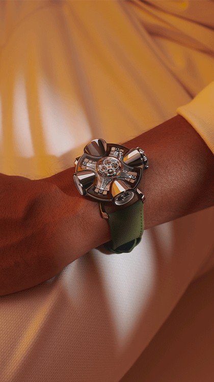 Horological Machine Nº11 Architect Red Gold © MB&F